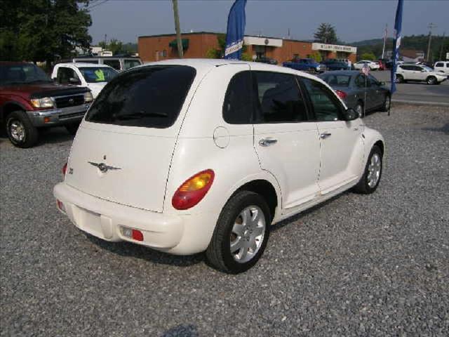 Chrysler PT Cruiser 2003 photo 2