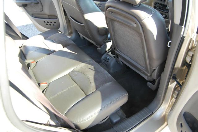 Chrysler PT Cruiser 2003 photo 2