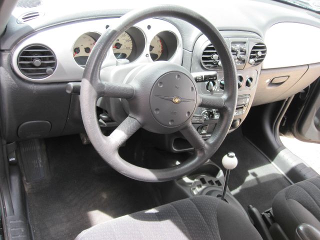 Chrysler PT Cruiser 2004 photo 18