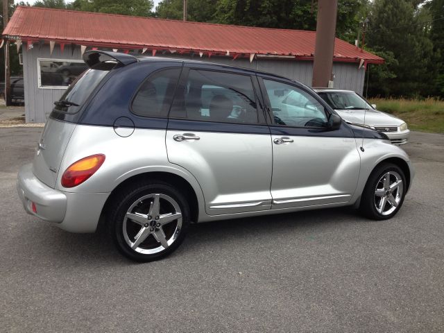 Chrysler PT Cruiser 2004 photo 3