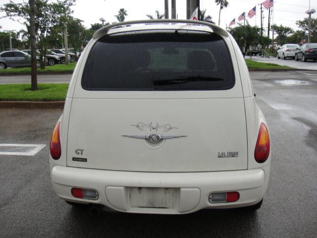 Chrysler PT Cruiser 2004 photo 2