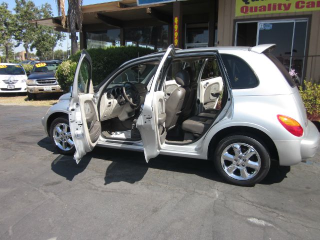 Chrysler PT Cruiser 2004 photo 1