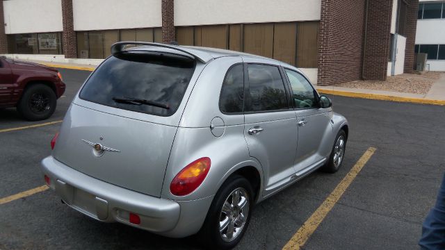 Chrysler PT Cruiser 2004 photo 2