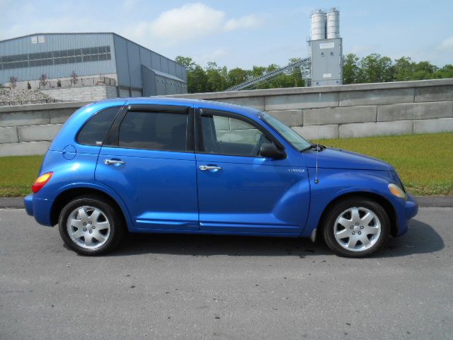 Chrysler PT Cruiser 2004 photo 2