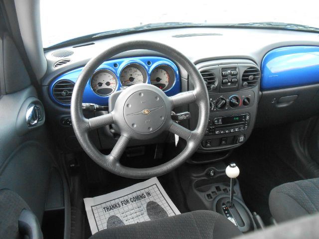 Chrysler PT Cruiser 2004 photo 3