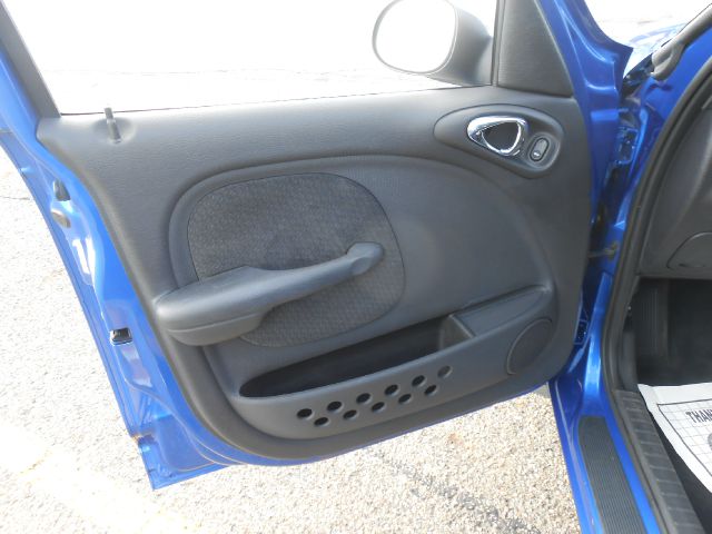 Chrysler PT Cruiser 2004 photo 7