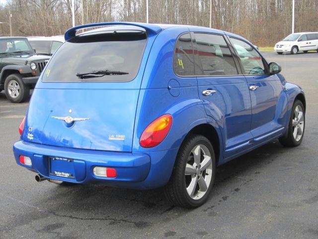 Chrysler PT Cruiser 2004 photo 2