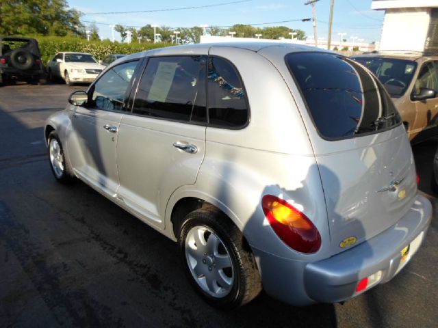 Chrysler PT Cruiser 2004 photo 4