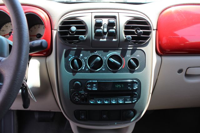 Chrysler PT Cruiser 2004 photo 11