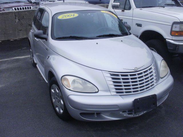 Chrysler PT Cruiser 2004 photo 2