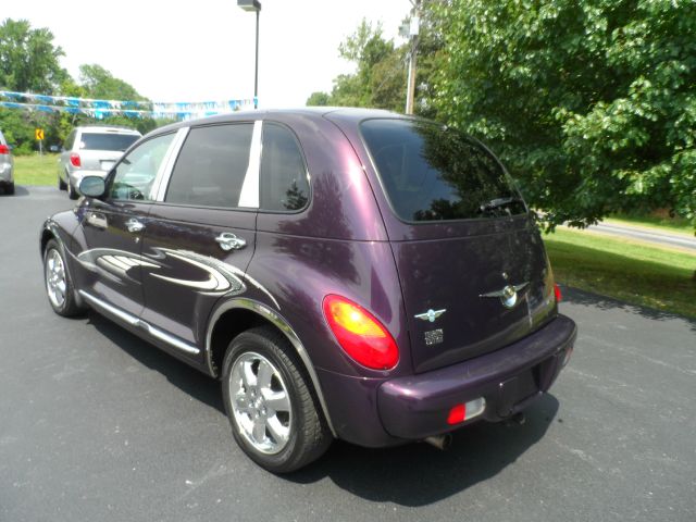 Chrysler PT Cruiser 2004 photo 2