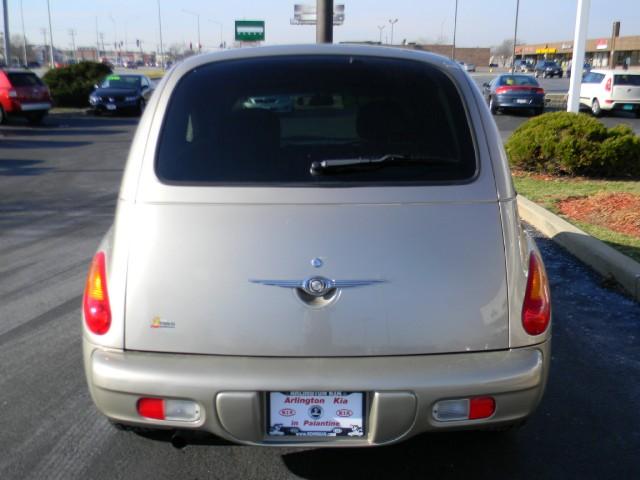 Chrysler PT Cruiser 2004 photo 2