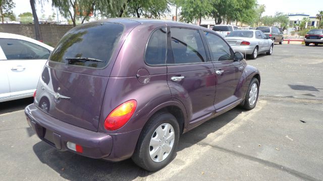 Chrysler PT Cruiser 2004 photo 2