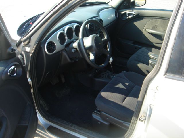 Chrysler PT Cruiser 2004 photo 2