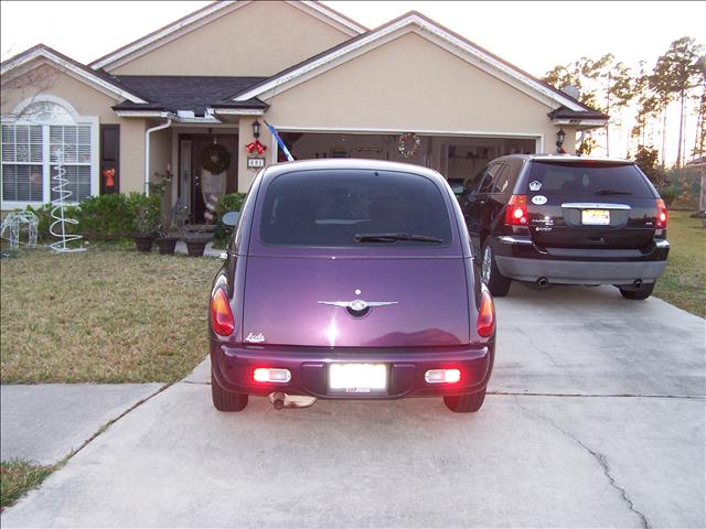 Chrysler PT Cruiser 2004 photo 2