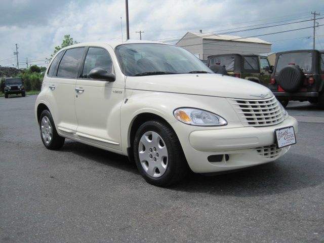 Chrysler PT Cruiser 2004 photo 2