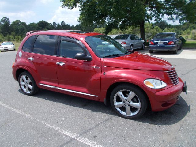 Chrysler PT Cruiser 2004 photo 2