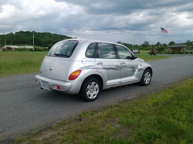 Chrysler PT Cruiser Base SUV