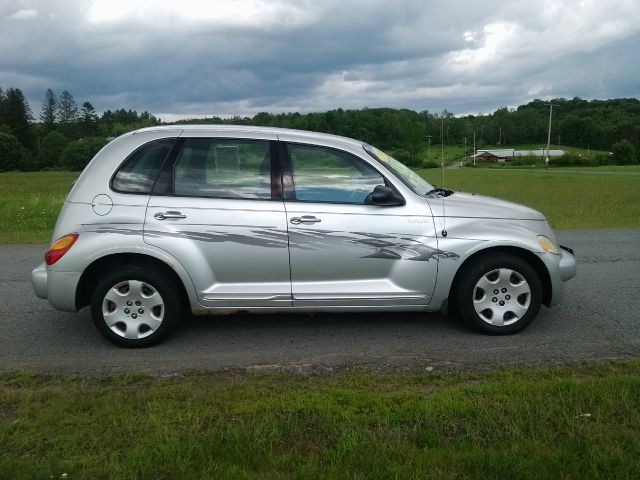 Chrysler PT Cruiser 2004 photo 1