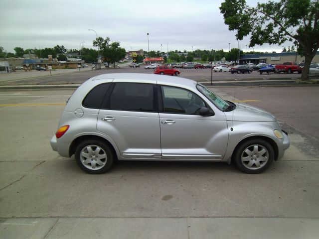 Chrysler PT Cruiser 2004 photo 3