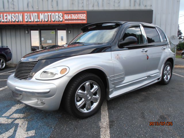 Chrysler PT Cruiser 2004 photo 2