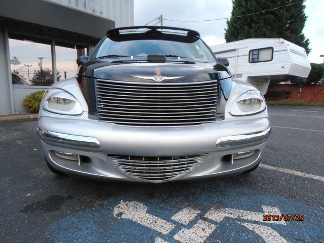 Chrysler PT Cruiser 2004 photo 3