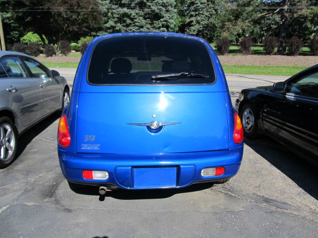 Chrysler PT Cruiser 2004 photo 2