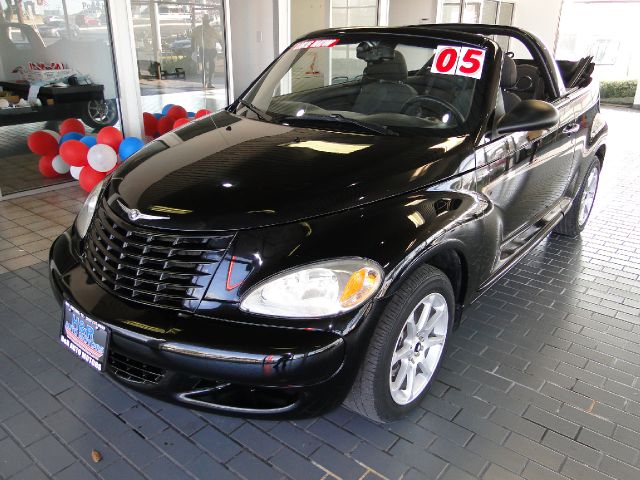 Chrysler PT Cruiser 2005 photo 2