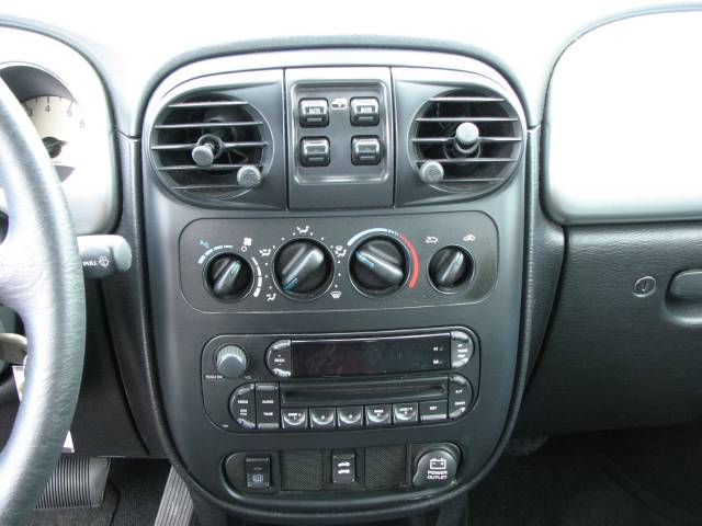 Chrysler PT Cruiser 2005 photo 4