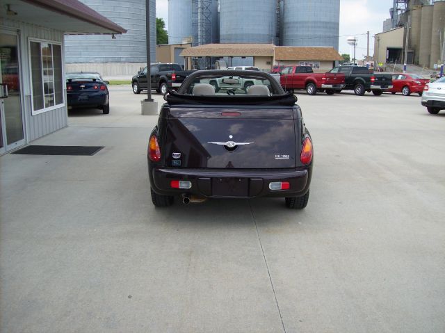 Chrysler PT Cruiser 2005 photo 2