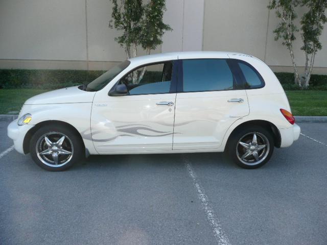 Chrysler PT Cruiser Base Sport Utility