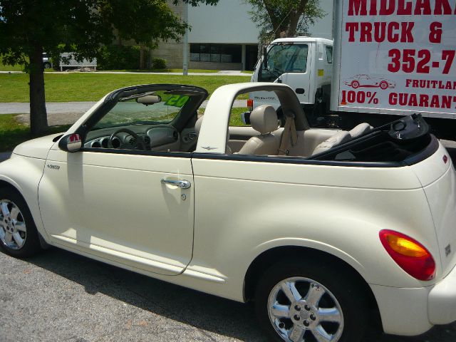 Chrysler PT Cruiser 2005 photo 2