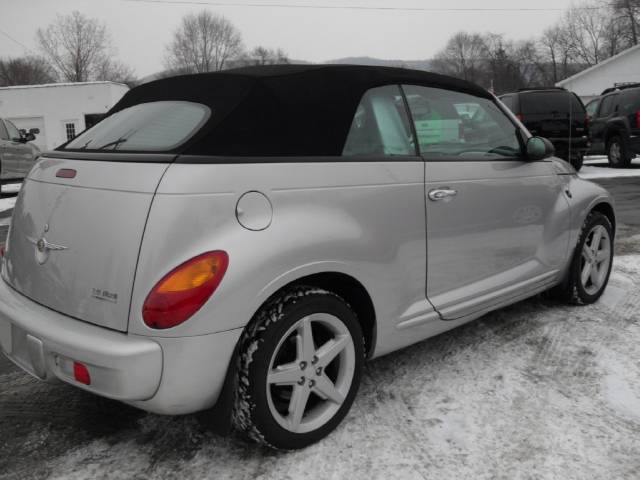 Chrysler PT Cruiser 2005 photo 2