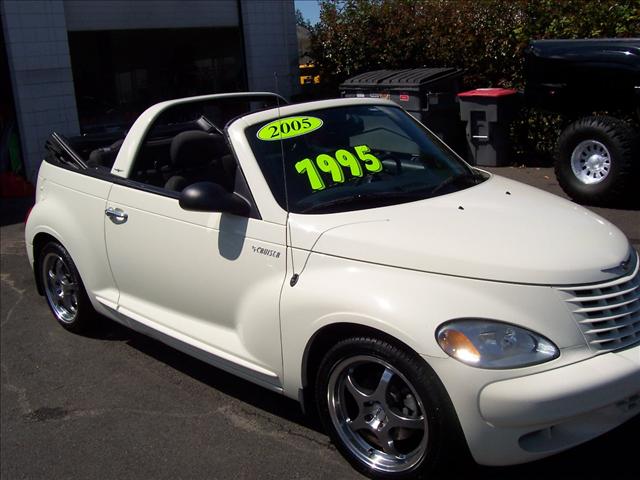 Chrysler PT Cruiser 2005 photo 2