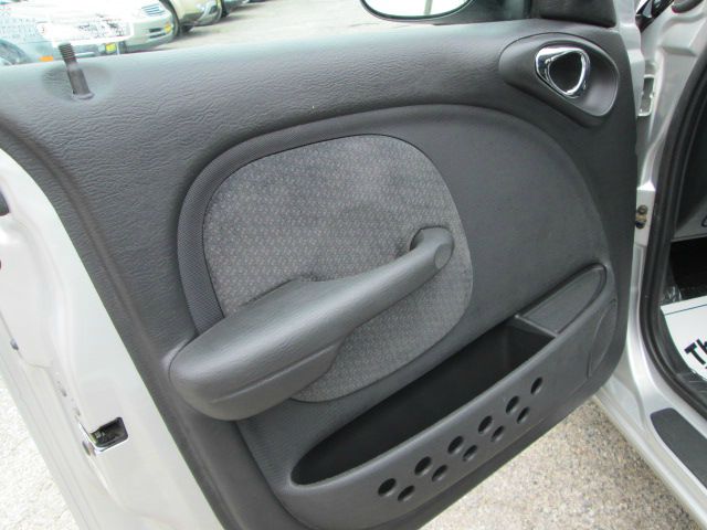 Chrysler PT Cruiser 2005 photo 3