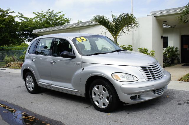 Chrysler PT Cruiser 2005 photo 2