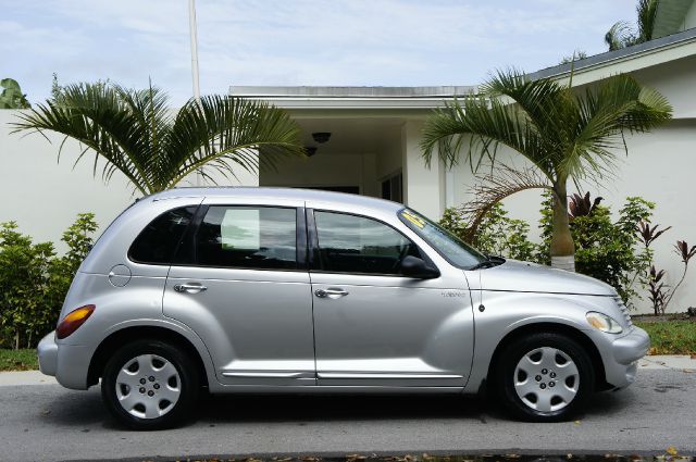 Chrysler PT Cruiser 2005 photo 3