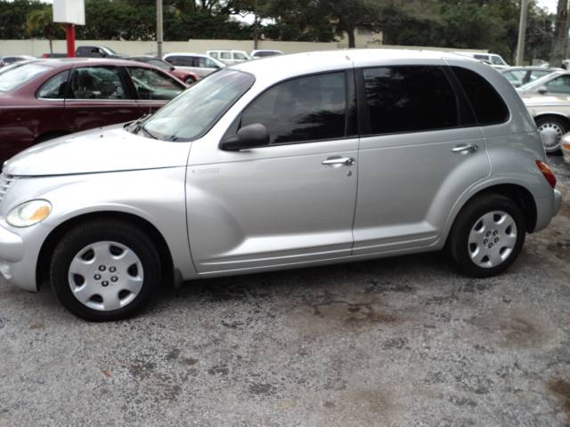 Chrysler PT Cruiser 2005 photo 2