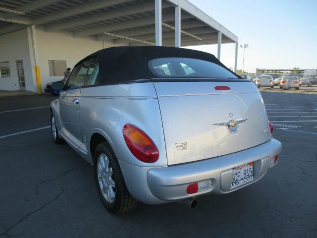 Chrysler PT Cruiser 2005 photo 2