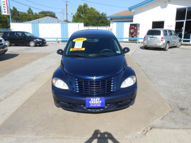 Chrysler PT Cruiser 2005 photo 2