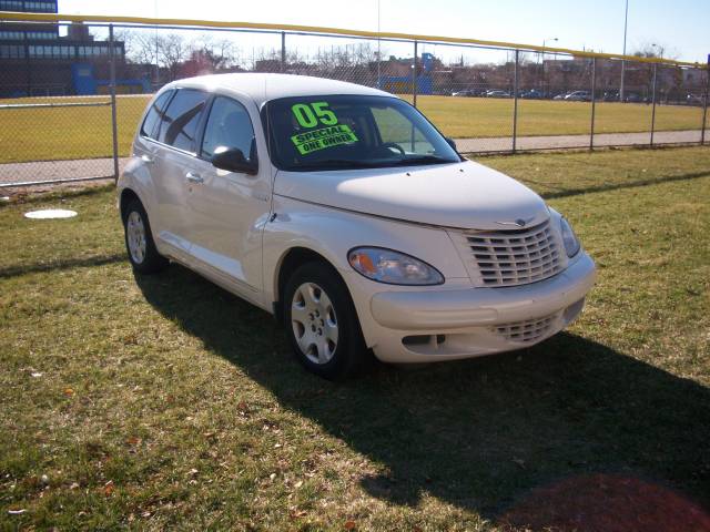 Chrysler PT Cruiser Base Sport Utility