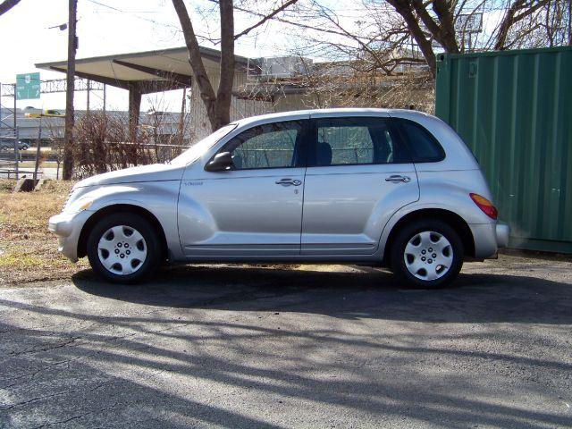 Chrysler PT Cruiser 2005 photo 2