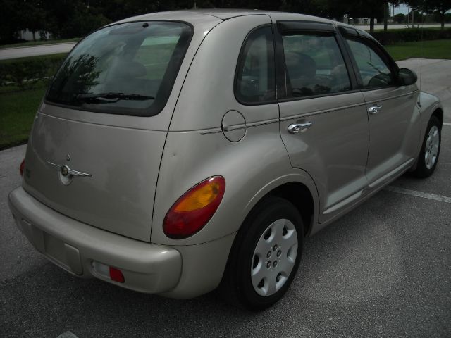 Chrysler PT Cruiser 2005 photo 2