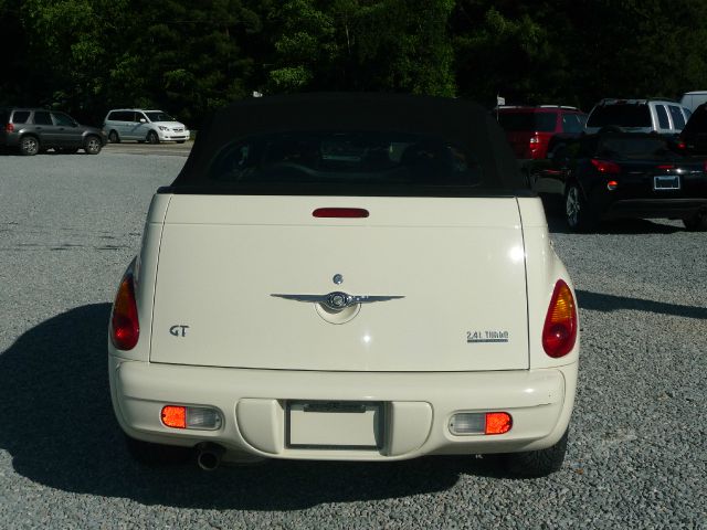 Chrysler PT Cruiser 2005 photo 2