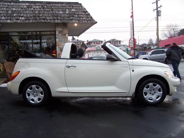 Chrysler PT Cruiser 2005 photo 2