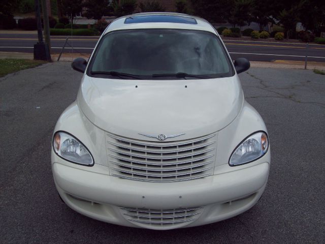 Chrysler PT Cruiser 2005 photo 2