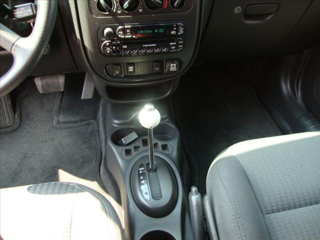 Chrysler PT Cruiser 2005 photo 2