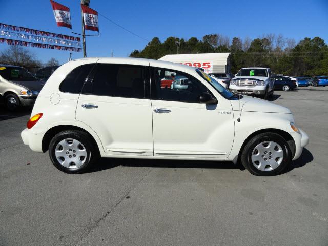 Chrysler PT Cruiser 2005 photo 2