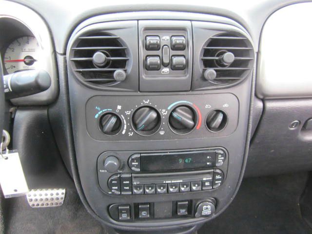 Chrysler PT Cruiser 2005 photo 8