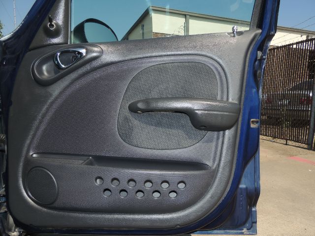 Chrysler PT Cruiser 2005 photo 15